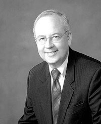 Smiling Ken Starr. Who's smiling now? Not Art Briles. U.S. Government photo